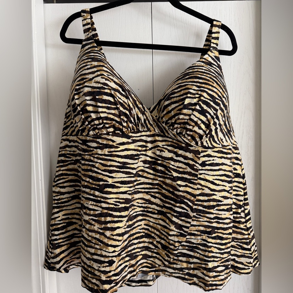 Swimsuits For All Tankini Top Leopard Stretch Plus Size 46D NWT